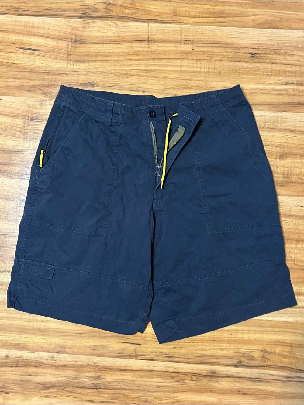 GAP Navy Men's Cargo Shorts with Yellow Zip Accents medium